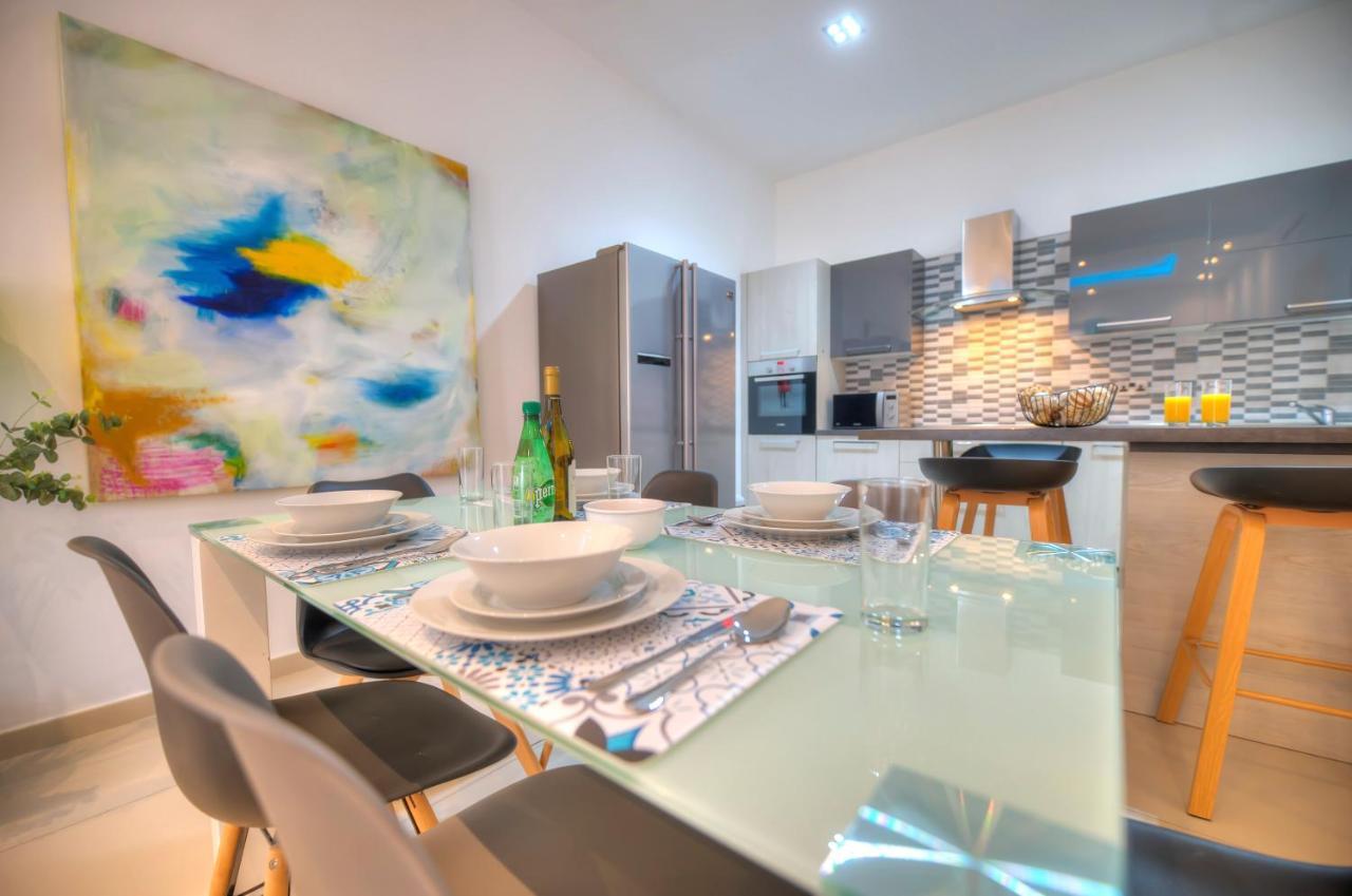 Spacious And Beautifully Furnished 3 Bedrooms/3Bathrooms Apartment With 2 Balconies Wvid1-1 Gzira Buitenkant foto