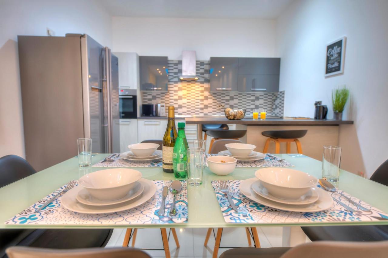 Spacious And Beautifully Furnished 3 Bedrooms/3Bathrooms Apartment With 2 Balconies Wvid1-1 Gzira Buitenkant foto