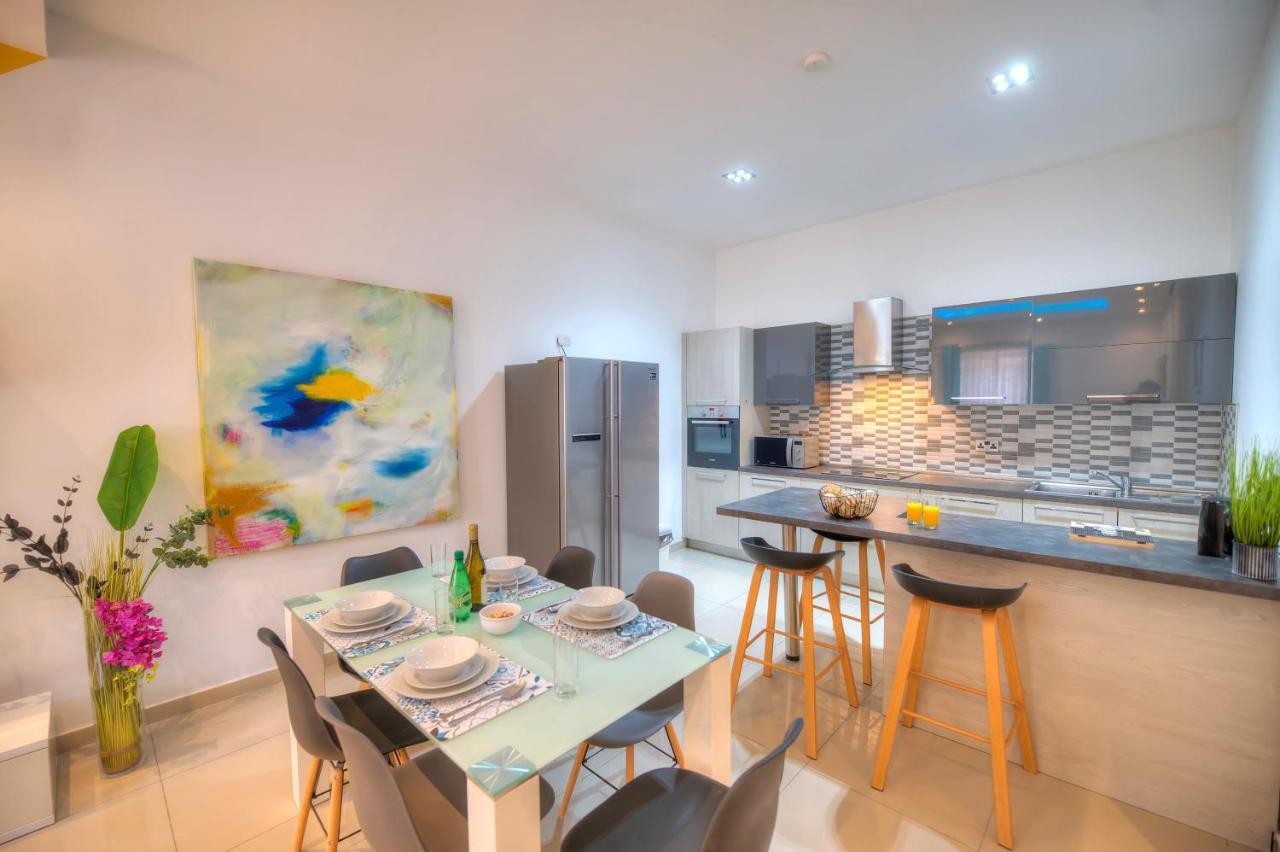 Spacious And Beautifully Furnished 3 Bedrooms/3Bathrooms Apartment With 2 Balconies Wvid1-1 Gzira Buitenkant foto